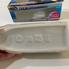 新幹線お弁当箱（陶器）の画像