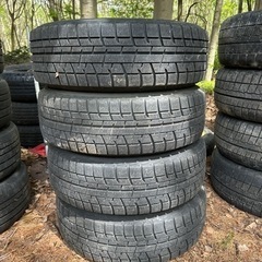 車のパーツ タイヤ、ホイール