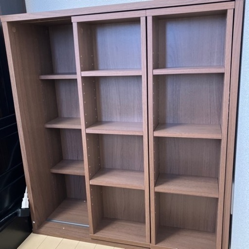 家具　本棚　スライド式