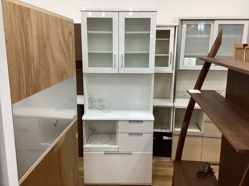 【トレファクイオンタウン上里店】ニトリの食器棚入荷しました！！
