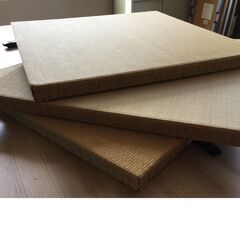 ◎ 縁なし畳 おまとめ3枚 84㎝×84㎝ 畳部分への白い斑点状...