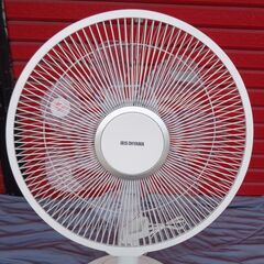 中古美品！　アイリスオーヤマ　リビング扇風機　LFA-306-W　2022年製の画像