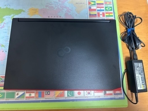 ノートパソコン　富士通 LIFEBOOK A579/A Core i5 8365U