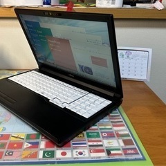 ノートパソコン　富士通 LIFEBOOK A579/A Core i5 8365U の画像
