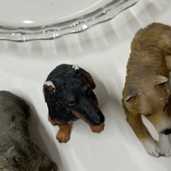 犬の小さな置物5つセットの画像