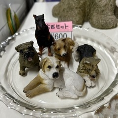 犬の小さな置物5つセット