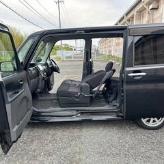 走行10万キロ台‼️月々9千円〜分割可❗️車検2年付き！【名義変更代込み】広い車内！大人気‼️ダイハツ タントカスタム☆SDナビ付き☆☆ETC付き☆走行中DVD観れます☆純正アルミ☆電動スライドドア☆ドライブレコーダー☆そのまま乗って帰れます！の画像