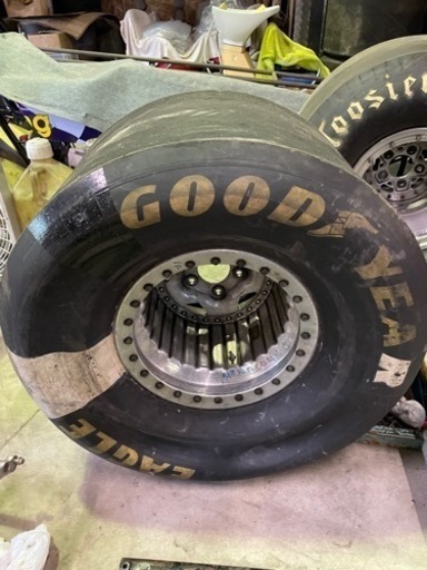 富士で走ったトップフューエルタイヤ