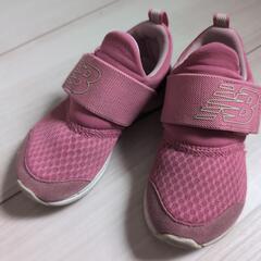 子供用シューズ　NB15cm