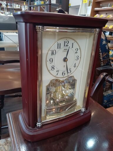 SEIKO　アンティーク置時計　ブラウン　ゴールド　回転　クラシカル　セイコー　サイズ（約）幅22×奥11×高29　　■近隣配送無料 買取GO‼　栄和店