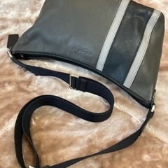 格安訳有COACHコーチ メンズショルダーバッグ ショルダーバッ...