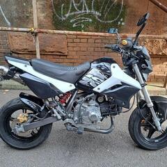 カワサキKSR110カスタムストライカーセンター出しマフラーに