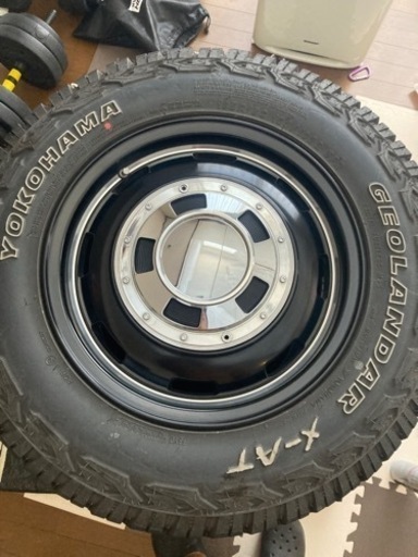 車のパーツ タイヤ、ホイール