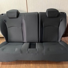 トヨタ　GRヤリス用　純正リアシート　左右セット　型式：GXPA16