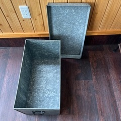家具 収納家具 収納ケースブリキ
の画像