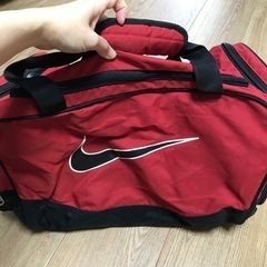 【お譲り先が決まりました】【NIKE】旅行バッグ・修学旅行バッグ