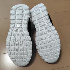お話中！！新品　Mサイズ　しまむら　スニーカーの画像