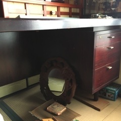 マホカニー？　机　木製の画像