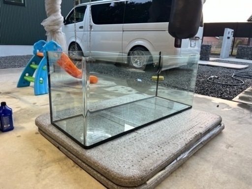 1200ガラス水槽！フチなし曲げタイプ！