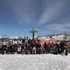 シャベルをもって滑れればOK！かぐらみつまたパークスタッフの画像