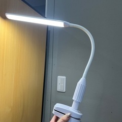 美品】オーム電機 クランプ式LEDデスクスタンド