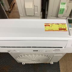 K05305　中古エアコン ヤマダ 2021年製 主に6畳用 冷房能力 2.2KW / 暖房能力 2.2KW