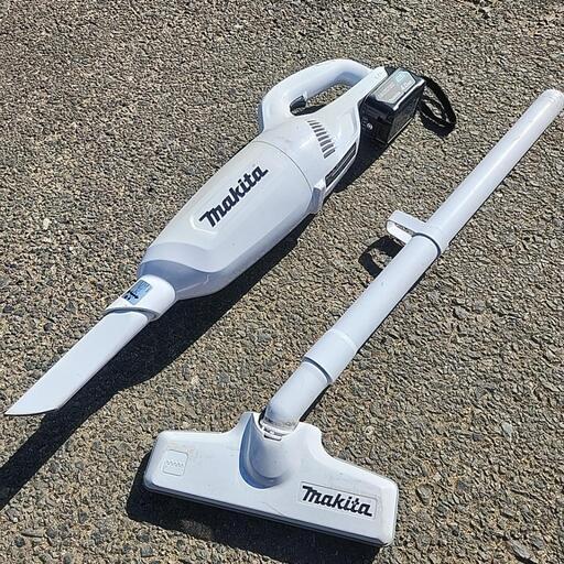 値下げしました！マキタ 充電式クリーナ バッテリー付き