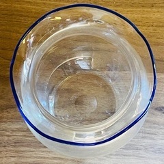 昭和レトロ 金魚鉢 ガラス製 フリル 青フチ 透明ガラス 金魚・メダカ入れ アンティーク 気泡　水槽 の画像