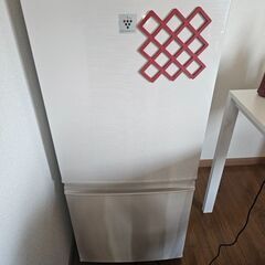 一人暮らし*冷蔵庫(シャフ)、*電子レンジ、洗濯機(風乾燥)