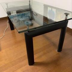ガラステーブル譲ります