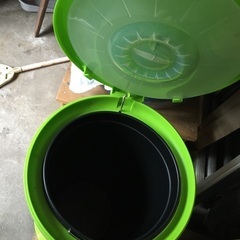 ゴミ箱　中古の画像