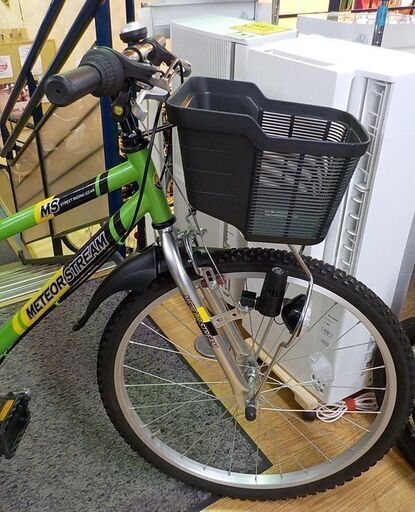 美品！24インチ 子供用自転車 グリーン 6段変速 カゴ・鍵・ライト付き