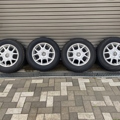 車のパーツ タイヤ、ホイール