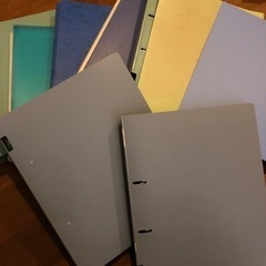 書類ファイルたくさん