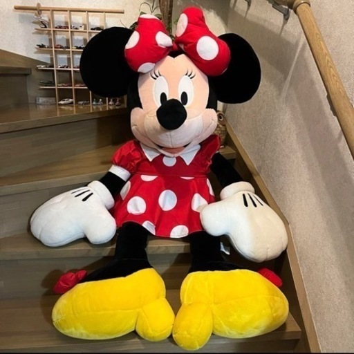 超BIG  ぬいぐるみ　ミニー