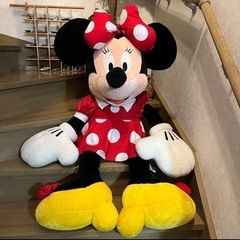 超BIG  ぬいぐるみ　ミニー