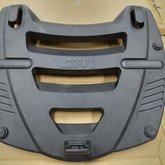  GIVI モノキーケース用　キャリアベース　M3