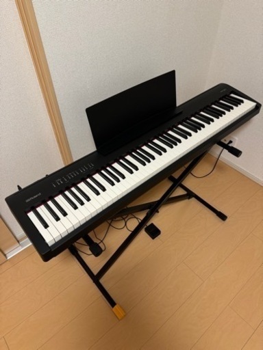 鍵盤楽器、ピアノ Roland fp-30