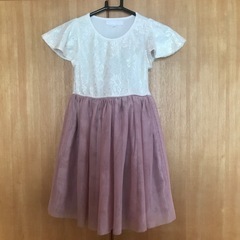 キッズ　ワンピース　　125cm