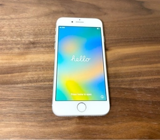 iPhone 8 64GB シルバー SIMフリー　付属品あり