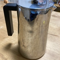 プレス式コーヒーメーカー
