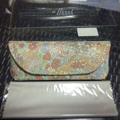 a floret london花がらメガネケースマーガレットアニ...