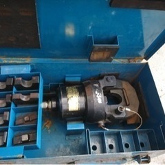 油圧機械