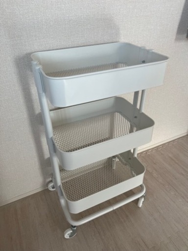 5月17日【受け渡し決定】IKEA  人気商品　ワゴン　ホワイト