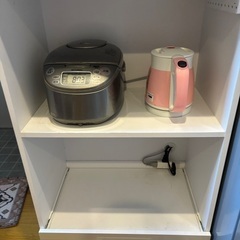食器棚　の画像