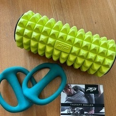PTP筋膜フォームローラーと1キロダンベル2個