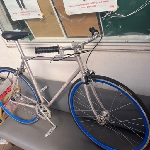 自転車 ピスト　シングルギア　フリーギア
