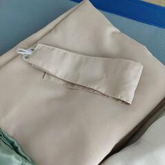 カーテンの画像