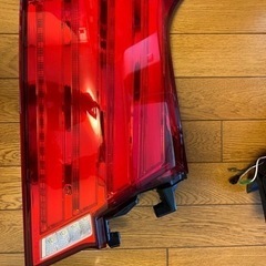 アルファード30 ダズフェローズ テールライトの画像