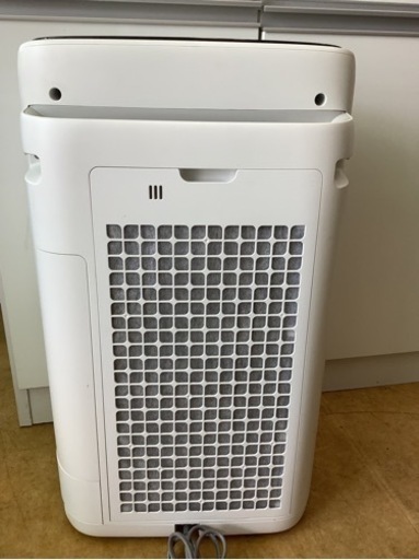 22年製❗️シャープ KI-NS50-W [加湿空気清浄機 プラズマクラスター25000 （プラズマクラスター約13畳,加湿17畳,空